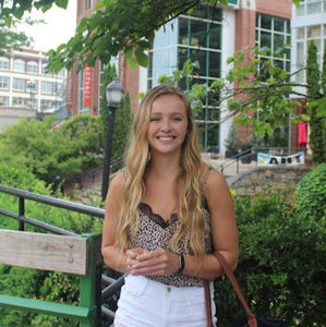 Meet your Posher, Brittany